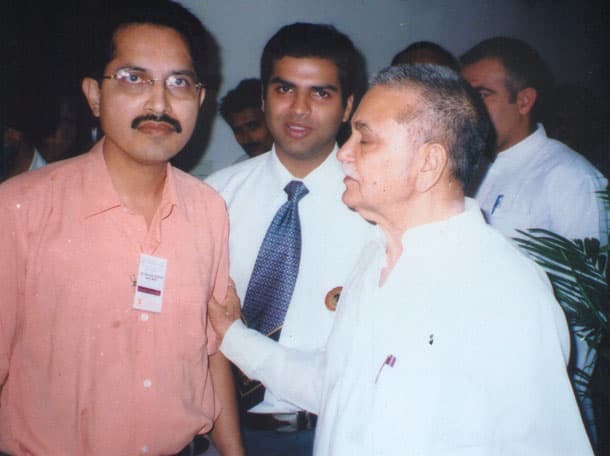 Dr. Lakhotia with the Home minister..jpg